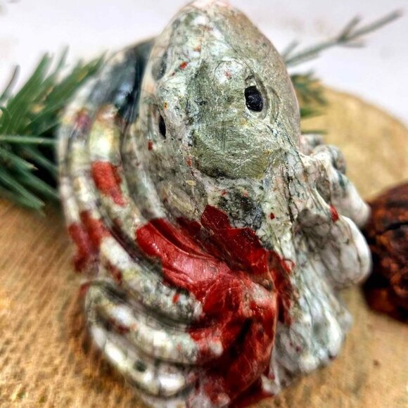 Nature Blood Stone Hand Carved 3.5" Big Octopus Figure - Picture 7 of 10